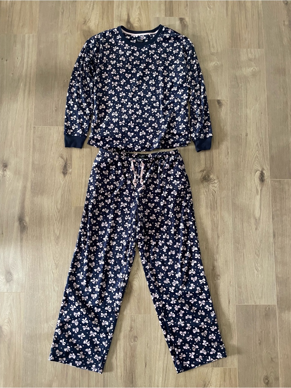 Kate Spade Navy Blue With Pink Bows Two-Piece Pajama Set - Never Worn